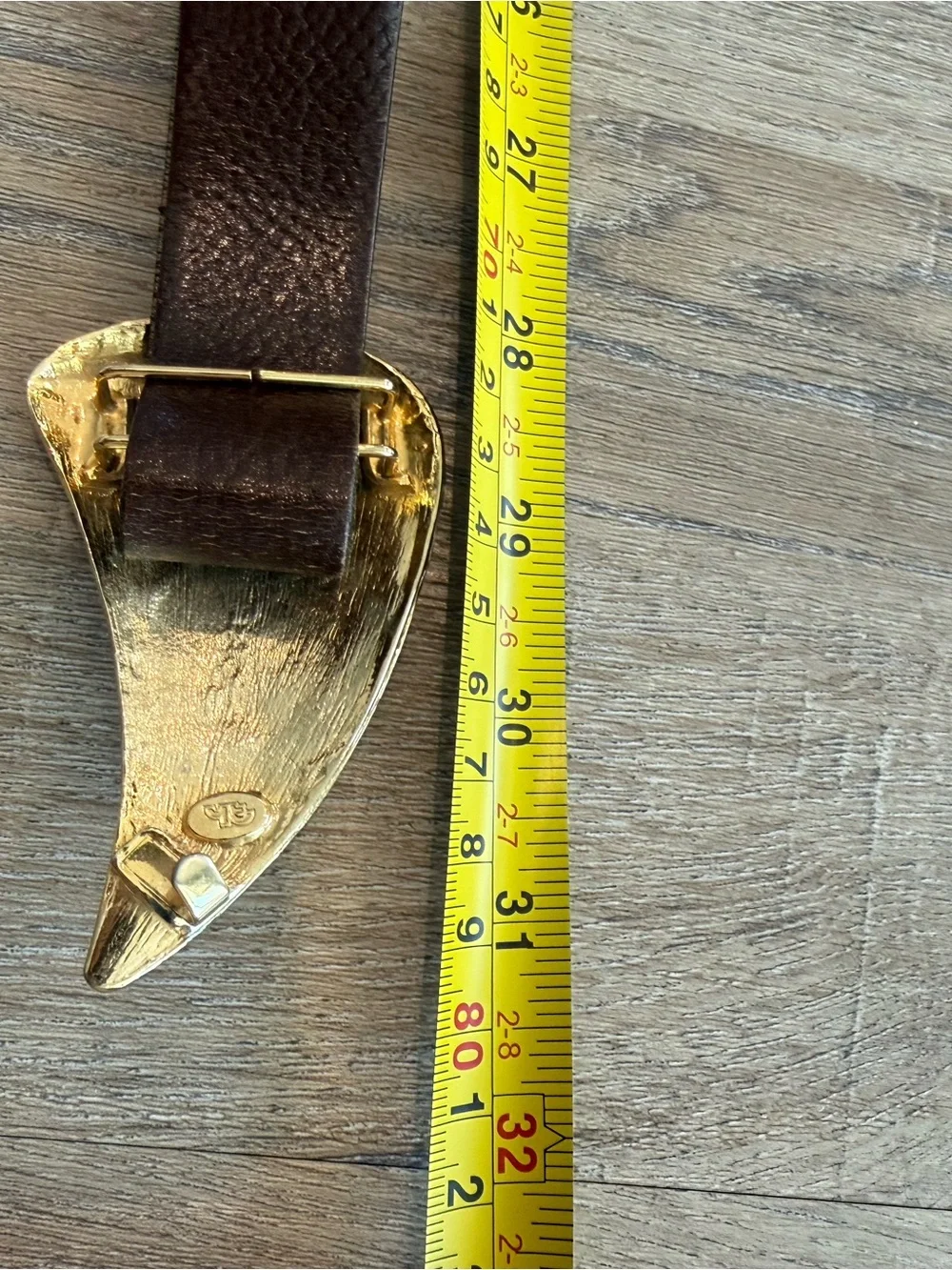 Vintage Women’s 80’s Leather Belt With Gold Leaf Clasp Buckle Retro